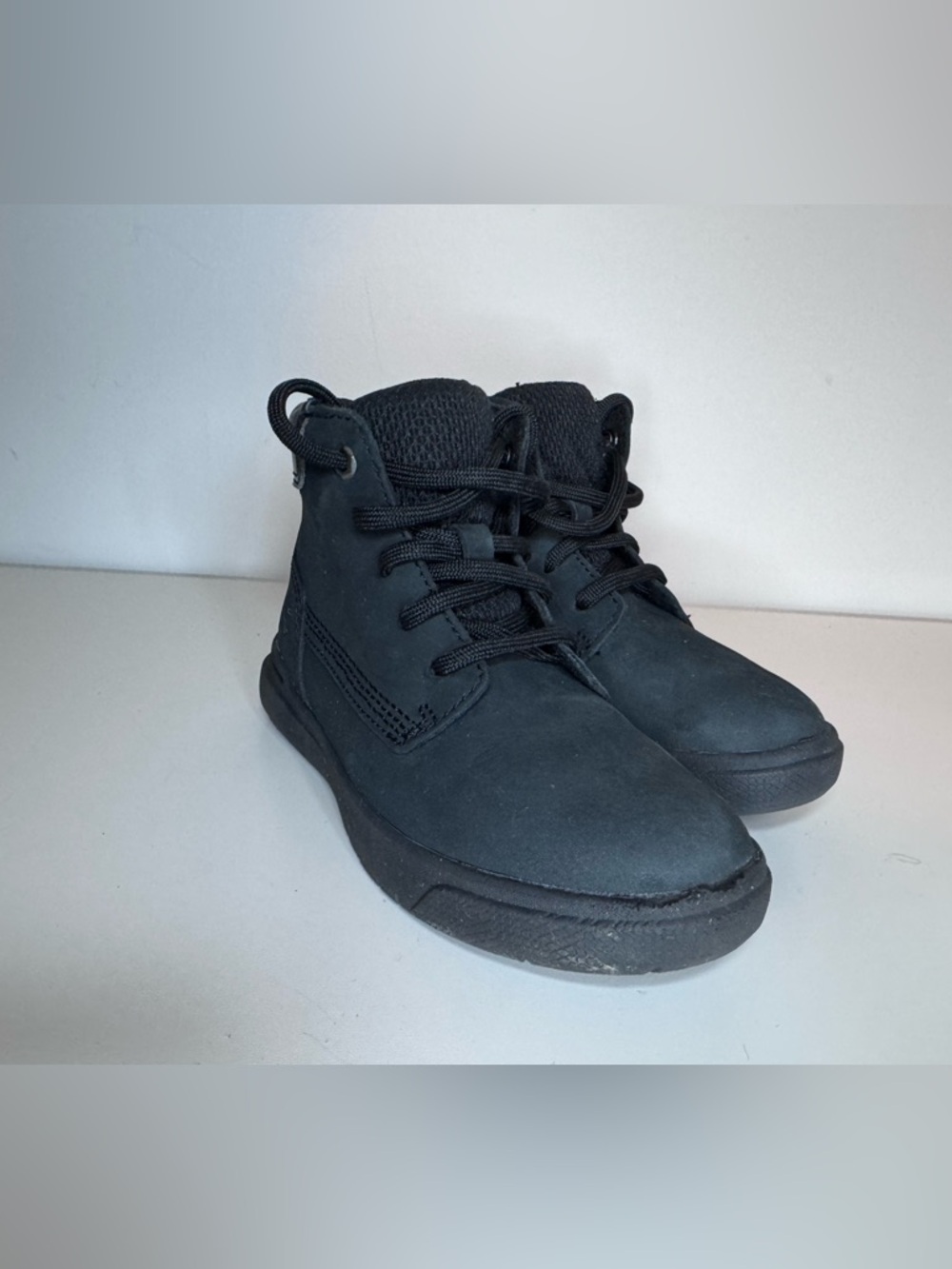 Timberland Seneca Bay High Top, Youth size 10